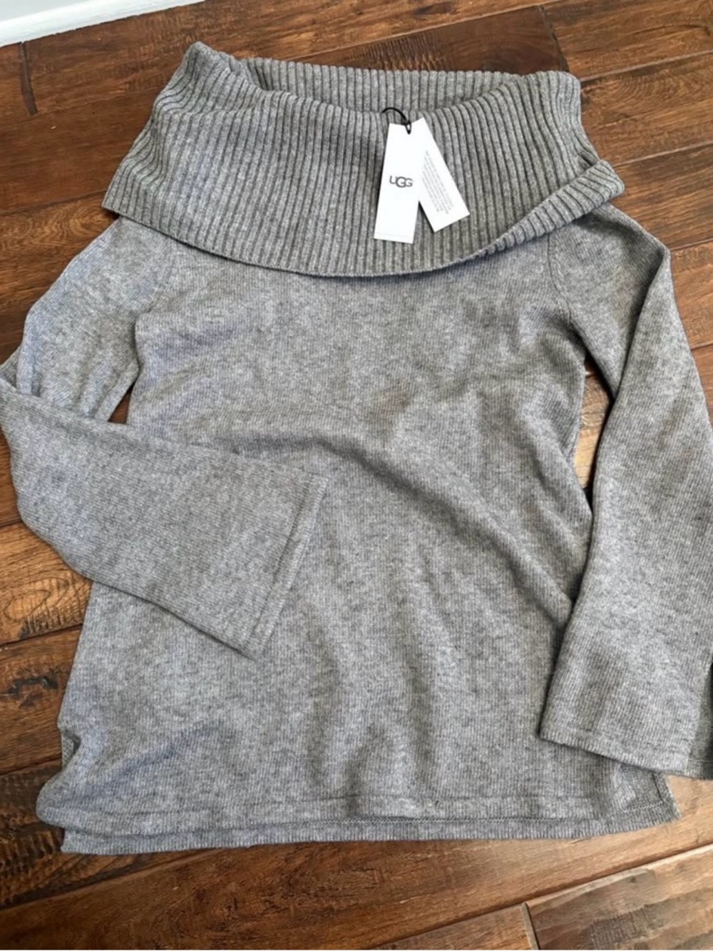 UGG Women's Light Gray Off-the-Shoulder Fold-Over Sweater